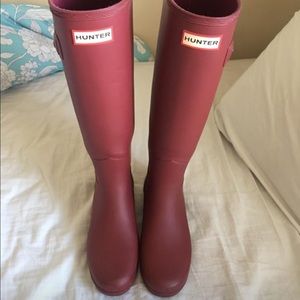 Maroon Hunter boots